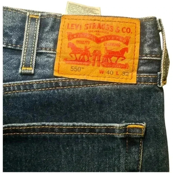 LEVIS STRAUSS 550 BLUE JEANS. 40/32 - Picture 1 of 4